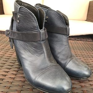 Rag & Bone Harrow bootie size 9.5 dark blue